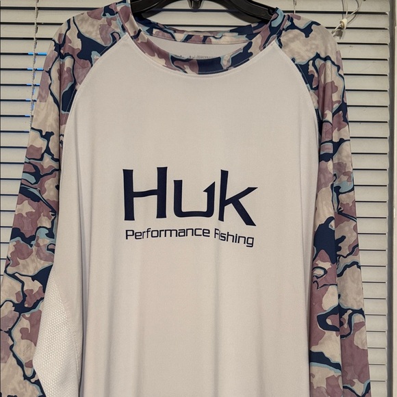 Huk Fishing Shirt White with Blue and Pink Sleeves - Picture 2 of 6